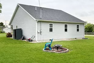 103 S Green St, Mendon, OH 45862 - Photo 5