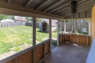 831 Jefferson St, Troy, OH 45373 - Photo 7