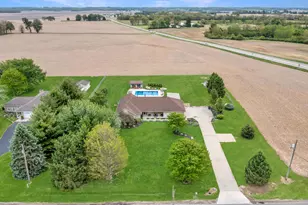 111 N Dugan Rd, Urbana, OH 43078 - Photo 5