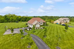 53 Club House Dr, South Charleston, OH 45368 - Photo 3
