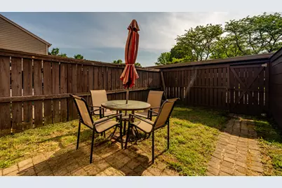 1010 Stoneybrook Trail, Fairborn, OH 45324 - Photo 29