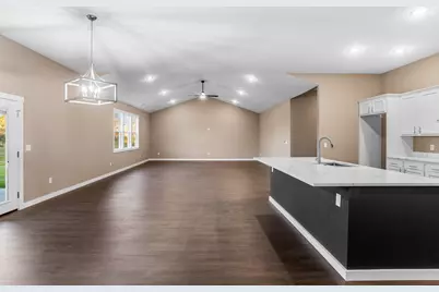 9907 Barnum Road, Piqua, OH 45356 - Photo 11