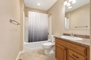 517 N Elm St, Bellefontaine, OH 43311 - Photo 17