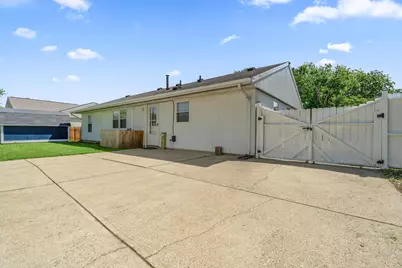 815 Plumwood Drive, New Carlisle, OH 45344 - Photo 7