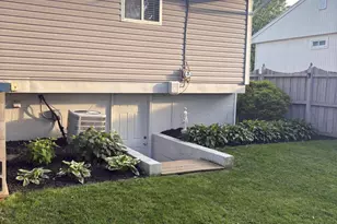 690 W Lane Ave, Lima, OH 45801 - Photo 3