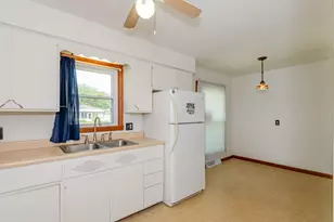 810 Meadow Ln, Troy, OH 45373 - Photo 9