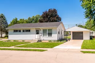 810 Meadow Ln, Troy, OH 45373 - Photo 27