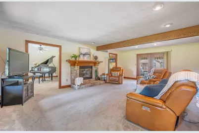 1424 N Lake Road, New Carlisle, OH 45344 - Photo 5
