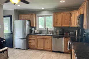 308 N Sycamore St, Botkins, OH 45306 - Photo 5