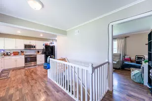 804 N Circle Dr, Wapakoneta, OH 45895 - Photo 9