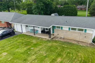 804 N Circle Dr, Wapakoneta, OH 45895 - Photo 3