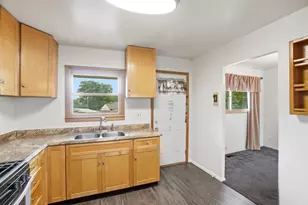 1914 Elmsford St, Springfield, OH 45506 - Photo 9