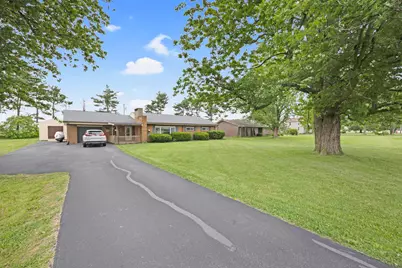323 E Wapakoneta Street, Waynesfield, OH 45896 - Photo 3