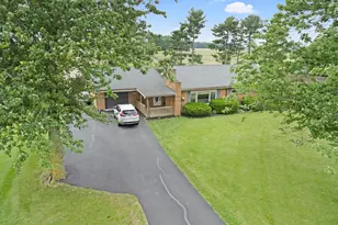 323 E Wapakoneta St, Waynesfield, OH 45896 - Photo 43
