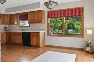 445 Clover Hill Dr, Tipp City, OH 45371 - Photo 13