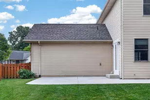 445 Clover Hill Dr, Tipp City, OH 45371 - Photo 41