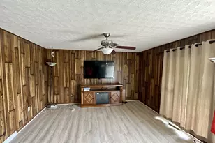 1295 June Dr, Xenia, OH 45385 - Photo 17