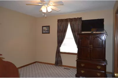858 Trent Close, Springfield, OH 45503 - Photo 13