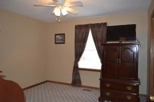 858 Trent Close, Springfield, OH 45503 - Photo 13
