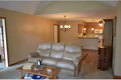 858 Trent Close, Springfield, OH 45503 - Photo 3