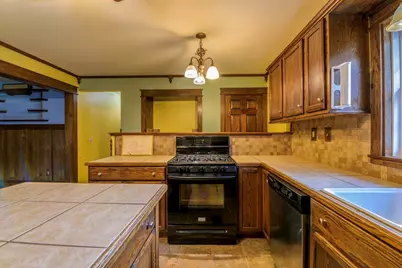 613 W Columbus Avenue, Bellefontaine, OH 43311 - Photo 11