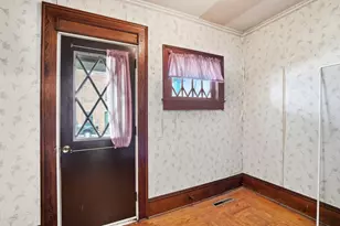 18 N Champaign St, Catawba, OH 43010 - Photo 9