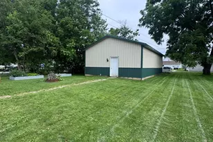 751 Columbia St, Saint Marys, OH 45885 - Photo 5