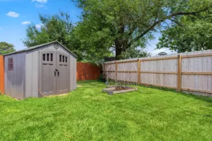8136 Gibson Ave, Fairborn, OH 45324 - Photo 19
