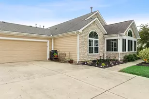 2690 Prestwick Village Cir, Springfield, OH 45503 - Photo 3