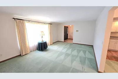 2082 Stowe Drive, Springfield, OH 45505 - Photo 7