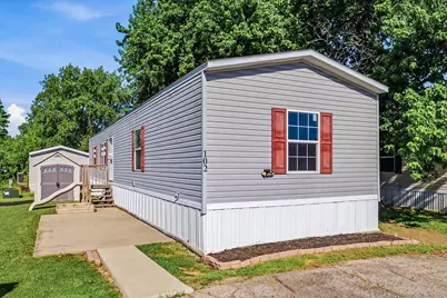 5965 Harrisburg Georgesville Road #102, Grove City, OH 43123 - Photo 1
