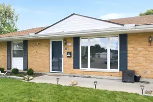 1973 Campus Dr, Fairborn, OH 45324 - Photo 3