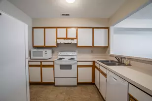 978 Irving Ave, Dayton, OH 45419 - Photo 15