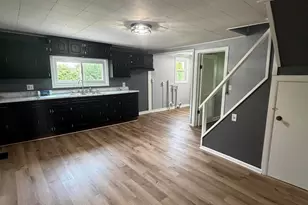518 Locust St, Saint Marys, OH 45885 - Photo 3