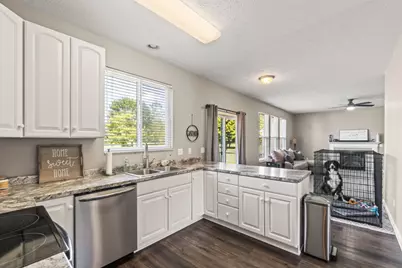 364 Krystal Ellen Drive, Tipp City, OH 45371 - Photo 15