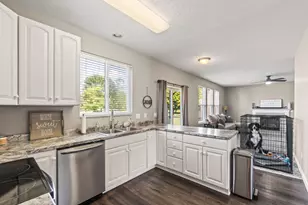 364 Krystal Ellen Dr, Tipp City, OH 45371 - Photo 15