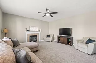 364 Krystal Ellen Dr, Tipp City, OH 45371 - Photo 19