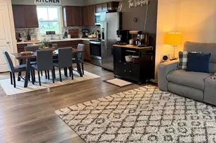 1237 Sir Sidney Ct, Sidney, OH 45365 - Photo 5