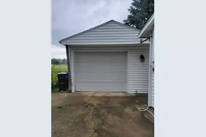 307 Drake Avenue, New Carlisle, OH 45344 - Photo 5