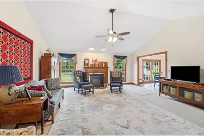 656 Gardenview Circle, Lima, OH 45801 - Photo 5