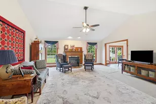 656 Gardenview Cir, Lima, OH 45801 - Photo 5
