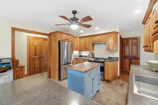 656 Gardenview Cir, Lima, OH 45801 - Photo 11