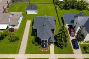 206 W Pike St, Jackson Center, OH 45334 - Photo 3