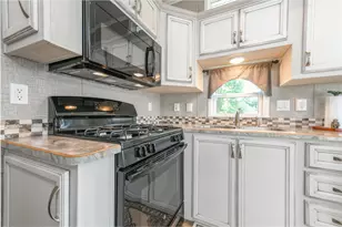 11539 Lake Dr, Lakeview, OH 43331 - Photo 7