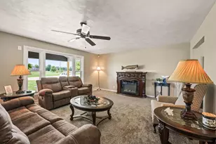 1226 E Troy Urbana Rd, Troy, OH 45373 - Photo 11