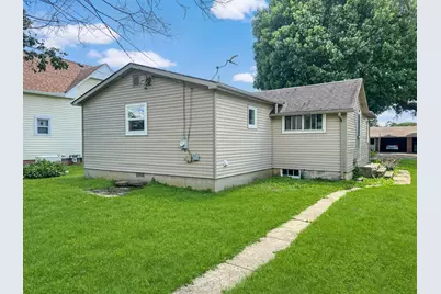 416 E Newell Street, West Liberty, OH 43357 - Photo 5