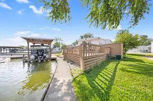 246 S Orchard Island Rd, Russells Point, OH 43348 - Photo 35