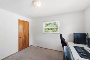 1858 Devon Dr, Springfield, OH 45503 - Photo 33