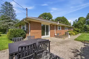 1858 Devon Dr, Springfield, OH 45503 - Photo 51