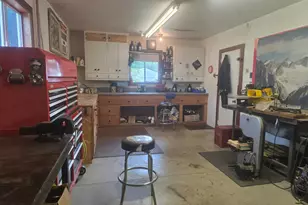 512 W Benton St, Wapakoneta, OH 45895 - Photo 39